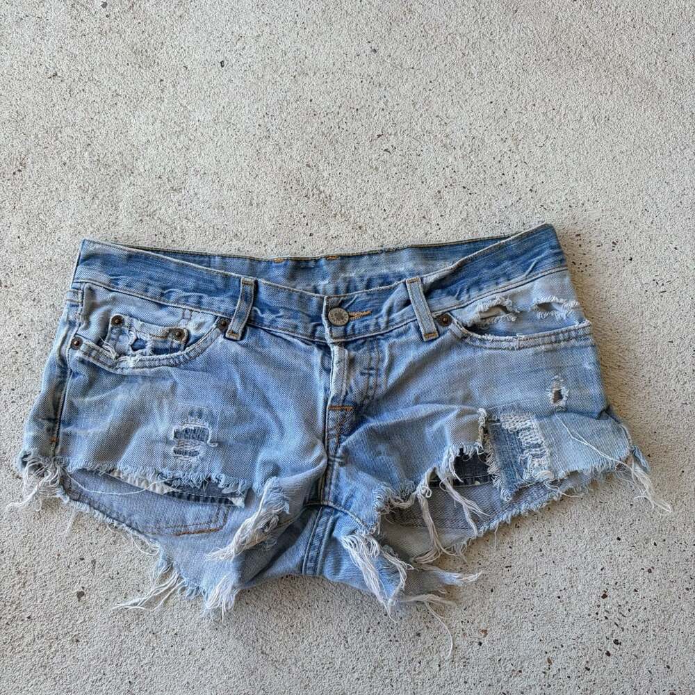 2000s Y2K Distressed Low Rise Shorts Size 30w